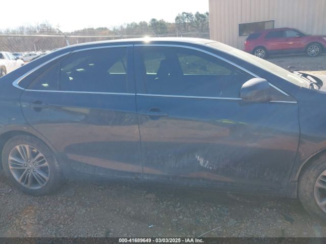 4T1BF1FK1HU645973 Toyota CAMRY SE