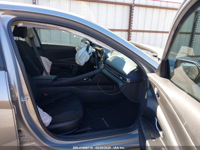 5NPLS4AG3MH007513 Hyundai ELANTRA SEL