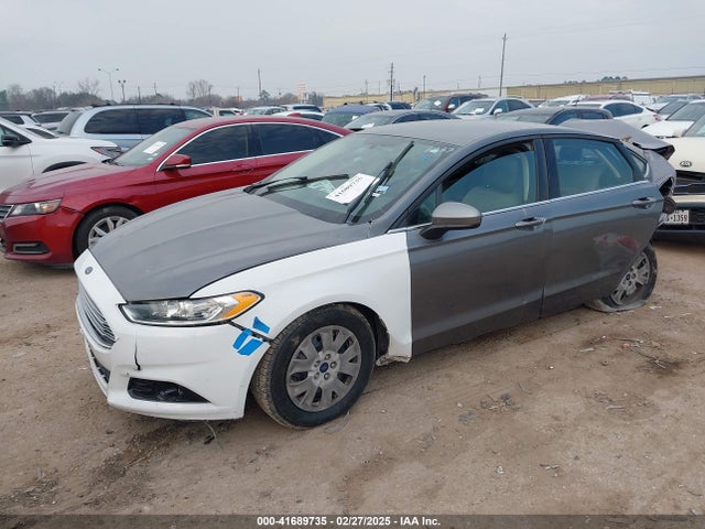 Ford FUSION S 2014 3FA6P0G72ER328882 Image 2