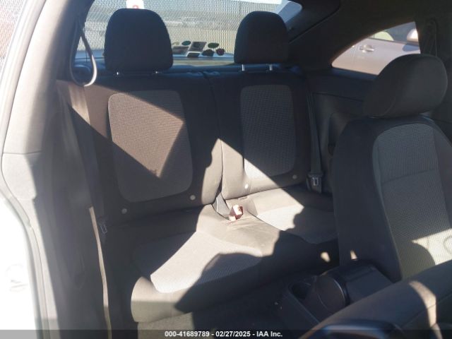 2017 VOLKSWAGEN BEETLE 3VWF17AT4HM608277 Photo 7