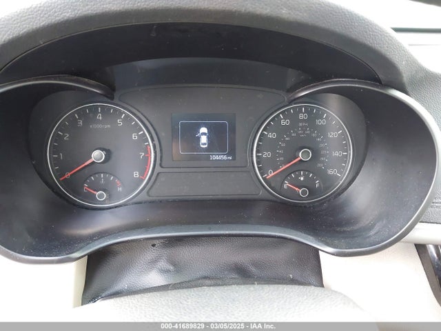5XXGT4L30GG107285 KIA Optima Lx