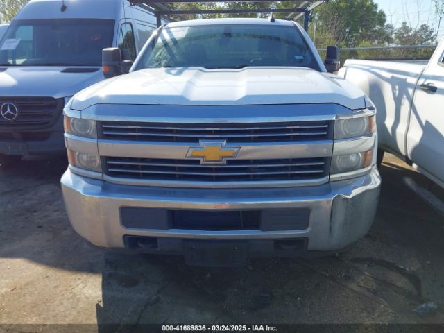 1GB0CUEG4JZ338829 Chevrolet Silverado 2500hd Wt