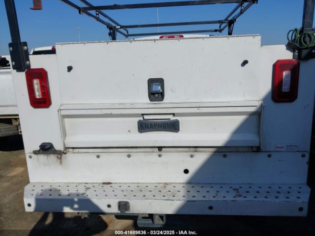 1GB0CUEG4JZ338829 Chevrolet Silverado 2500hd Wt