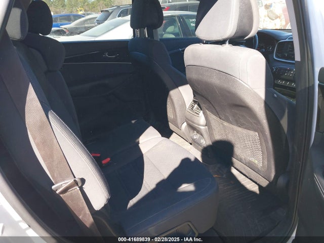 5XYPG4A39GG062754 KIA Sorento 2.4l Lx