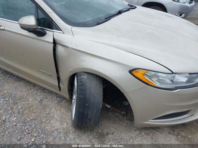 3FA6P0UU0JR157005 Ford Fusion Hybrid S