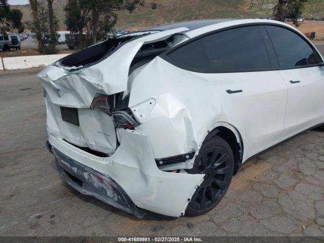 7SAYGDEE0SF237606 Tesla Model Y Long Range Dual Motor All-wheel Drive