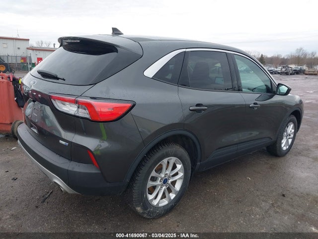 1FMCU9G61LUC34110 Ford ESCAPE SE