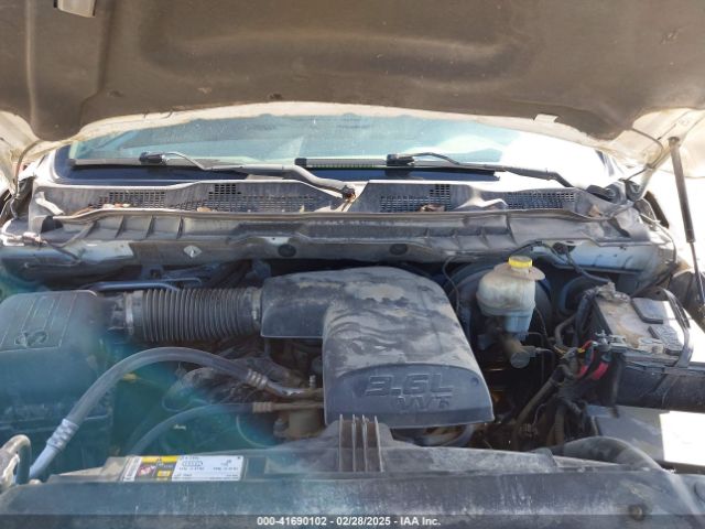 1C6RR7GG7ES104383 RAM 1500 Slt