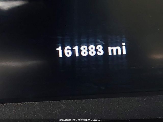 1C6RR7GG7ES104383 RAM 1500 Slt
