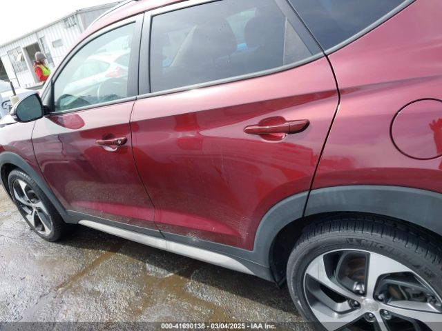 KM8J3CA22HU506202 Hyundai Tucson Sport