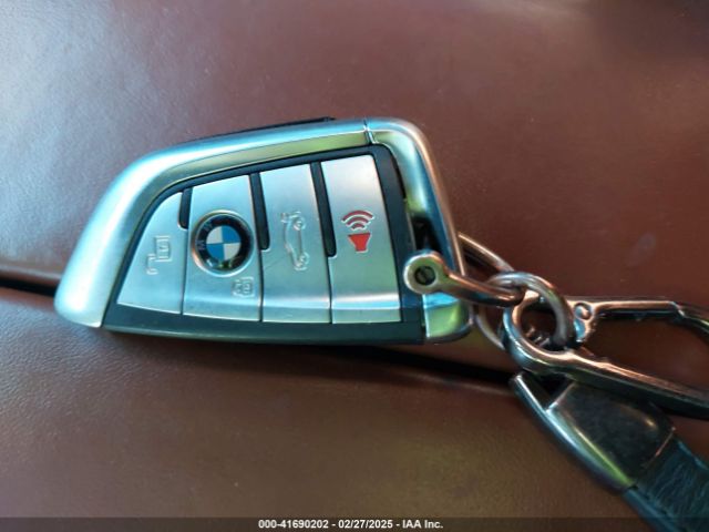 5UXCX4C58KLS35656 BMW X7 Xdrive50i
