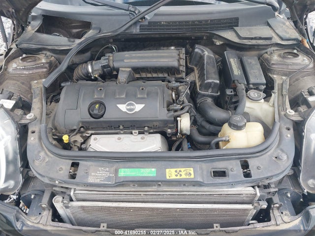 2010 MINI COOPER CLUBMAN WMWML3C57ATX37467 Photo 9