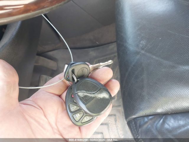 2011 GMC YUKON XL 1500 1GKS2MEF0BR182132 Photo 10