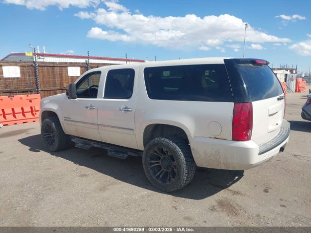 2011 GMC YUKON XL 1500 1GKS2MEF0BR182132 Photo 2