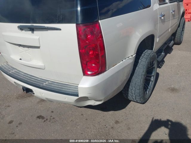 2011 GMC YUKON XL 1500 1GKS2MEF0BR182132 Photo 5