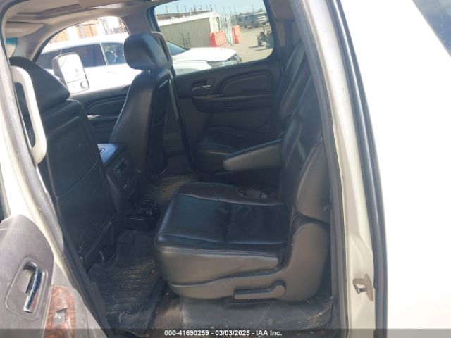 2011 GMC YUKON XL 1500 1GKS2MEF0BR182132 Photo 7