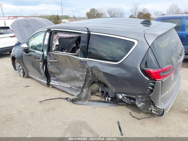 2C4RC1S70PR502988 Chrysler Pacifica Hybrid Limited
