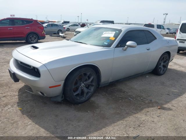 2C3CDZJG5KH747372 Dodge Challenger Gt