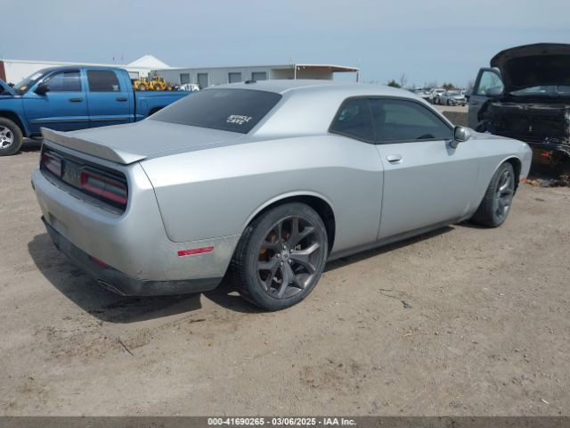 2C3CDZJG5KH747372 Dodge Challenger Gt