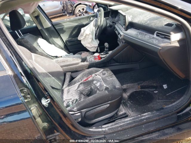 5XXG14J25MG079639 KIA K5 LXS