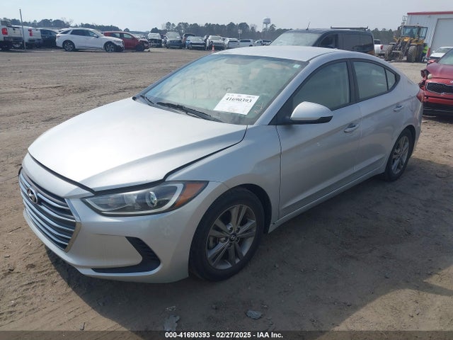 5NPD84LF1HH175700 Hyundai ELANTRA SE