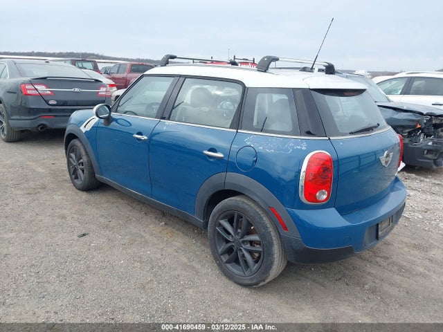 2012 MINI COOPER COUNTRYMAN WMWZB3C59CWM06836 Photo 2