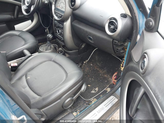 2012 MINI COOPER COUNTRYMAN WMWZB3C59CWM06836 Photo 4