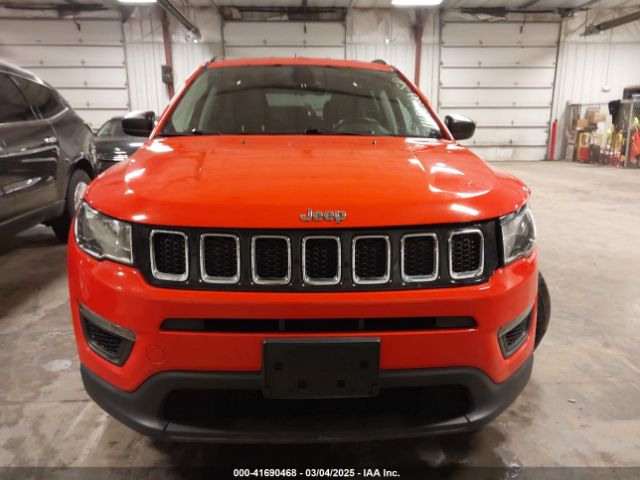 3C4NJDAB7JT283558 Jeep Compass Sport 4x4