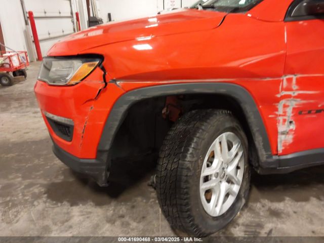 3C4NJDAB7JT283558 Jeep Compass Sport 4x4