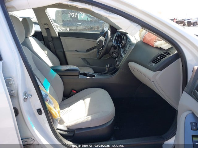 5XXGM4A74FG419434 KIA Optima Lx