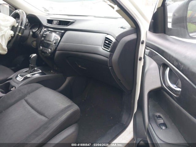 JN8AT2MT0HW154538 Nissan ROGUE SV