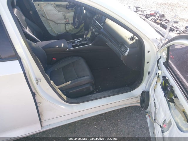 1HGCV1F38KA041223 Honda Accord Sport
