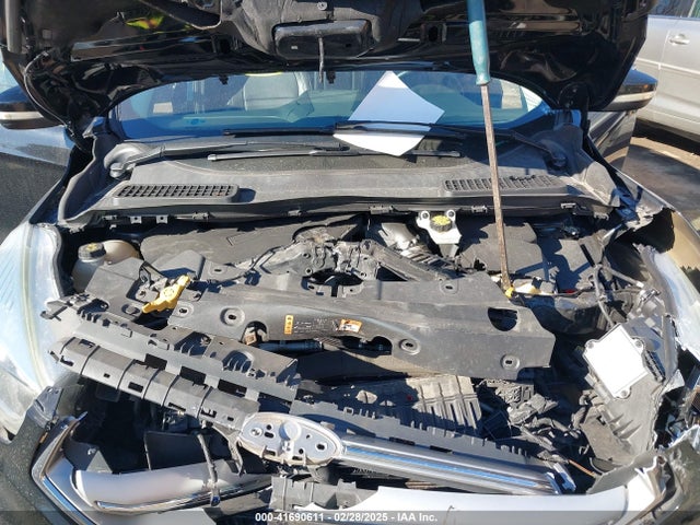 1FMCU9J92HUA26943 Ford Escape Titanium