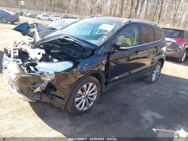 1FMCU9J92HUA26943 Ford Escape Titanium