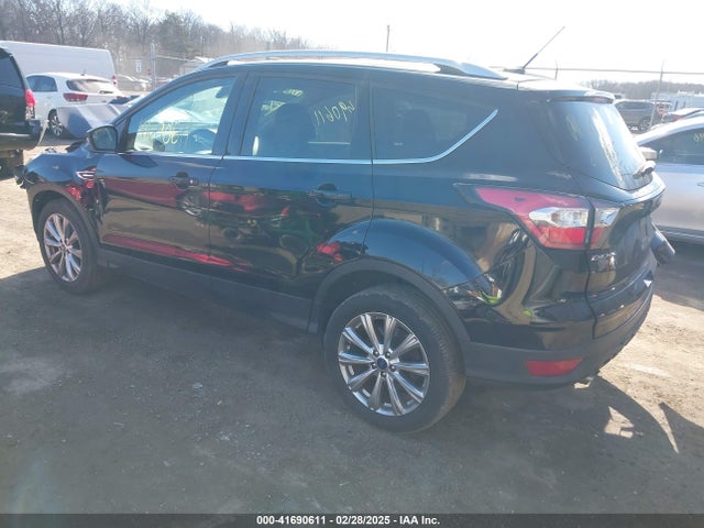 1FMCU9J92HUA26943 Ford Escape Titanium