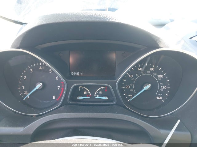 1FMCU9J92HUA26943 Ford Escape Titanium