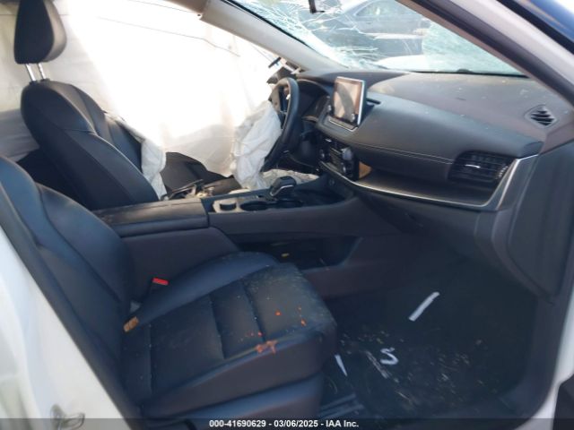 JN8AT3BBXMW235511 Nissan Rogue Sv Intelligent Awd