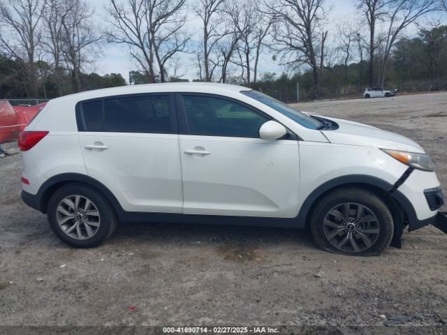 KNDPB3AC2G7823758 KIA Sportage Lx