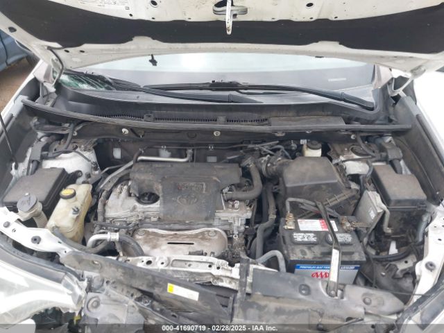 2T3NFREV5GW274409 Toyota RAV4 SE