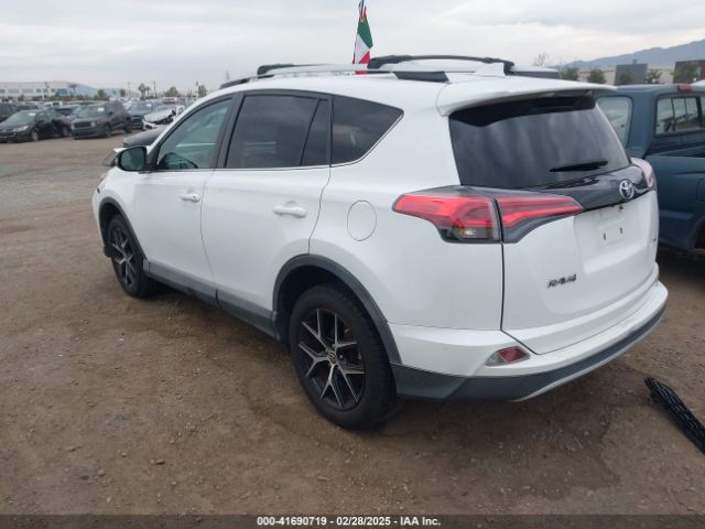 2T3NFREV5GW274409 Toyota RAV4 SE
