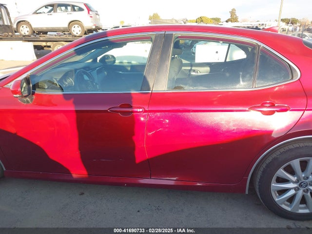 Toyota CAMRY LE 2019 4T1B11HK4KU243402 Image 14