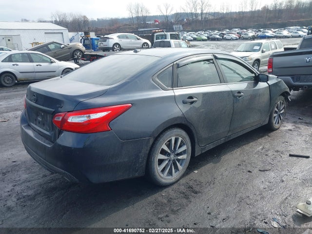 1N4AL3AP3HC285995 Nissan Altima 2.5 Sv