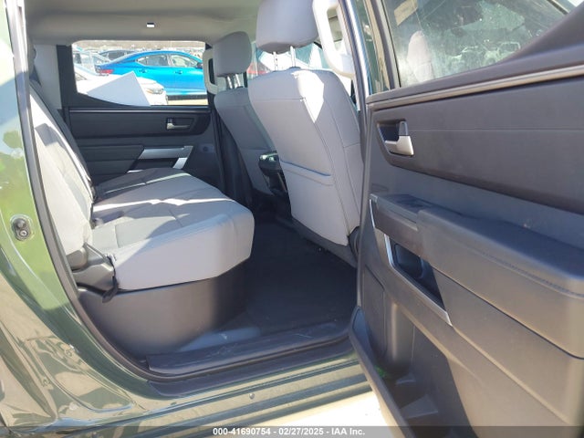 5TFLA5AB2NX001785 Toyota Tundra Sr5