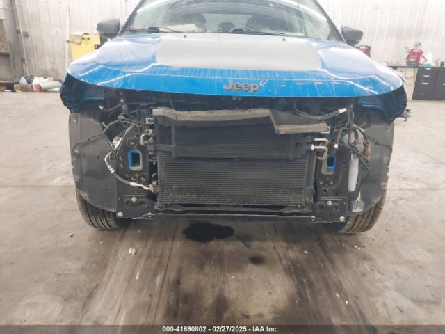 3C4NJDDB8JT207391 Jeep Compass Trailhawk 4x4