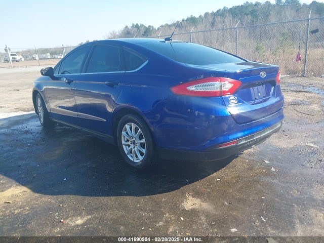 Ford FUSION S 2016 3FA6P0G73GR317666 Image 3