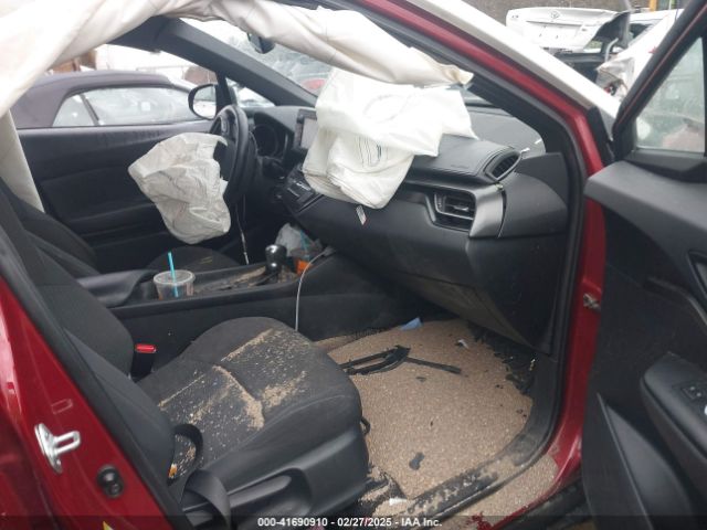 NMTKHMBX2JR046073 Toyota C-HR XLE