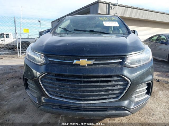 3GNCJNSB8KL324963 Chevrolet TRAX LS