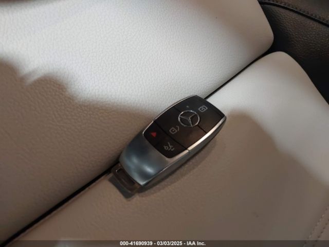 W1K3G4FB8LW046501 Mercedes-Benz A 220 4matic