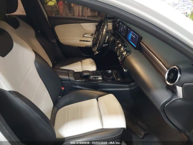 W1K3G4FB8LW046501 Mercedes-Benz A 220 4matic