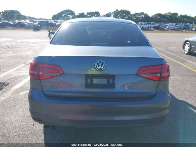 3VW2K7AJ5FM268368 Volkswagen Jetta 2.0l S